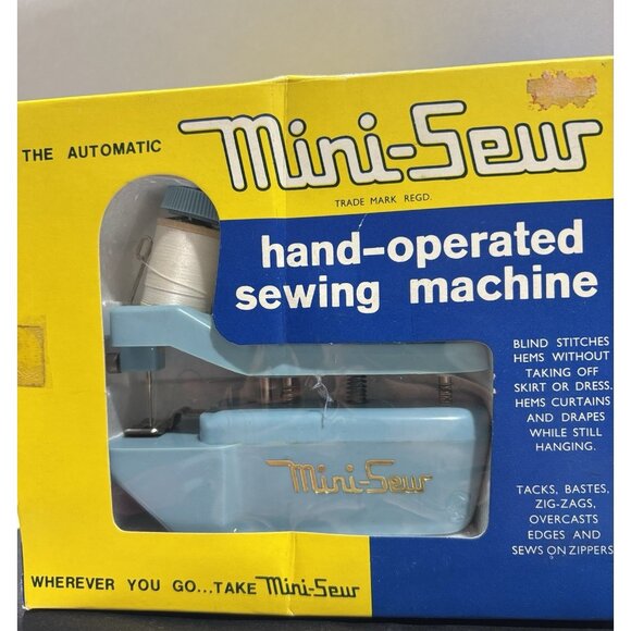 Mini-Sew Hand-Operated Sewing Machine – New in Box – 1960s Vintage - Picture 5 of 6
